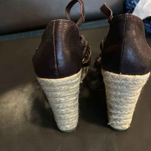 The Gap brown strappy espadrille wedge sandals - Picture 3 of 5